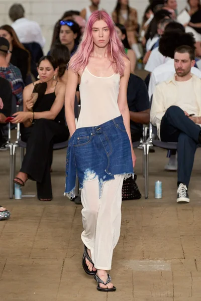 Look 43